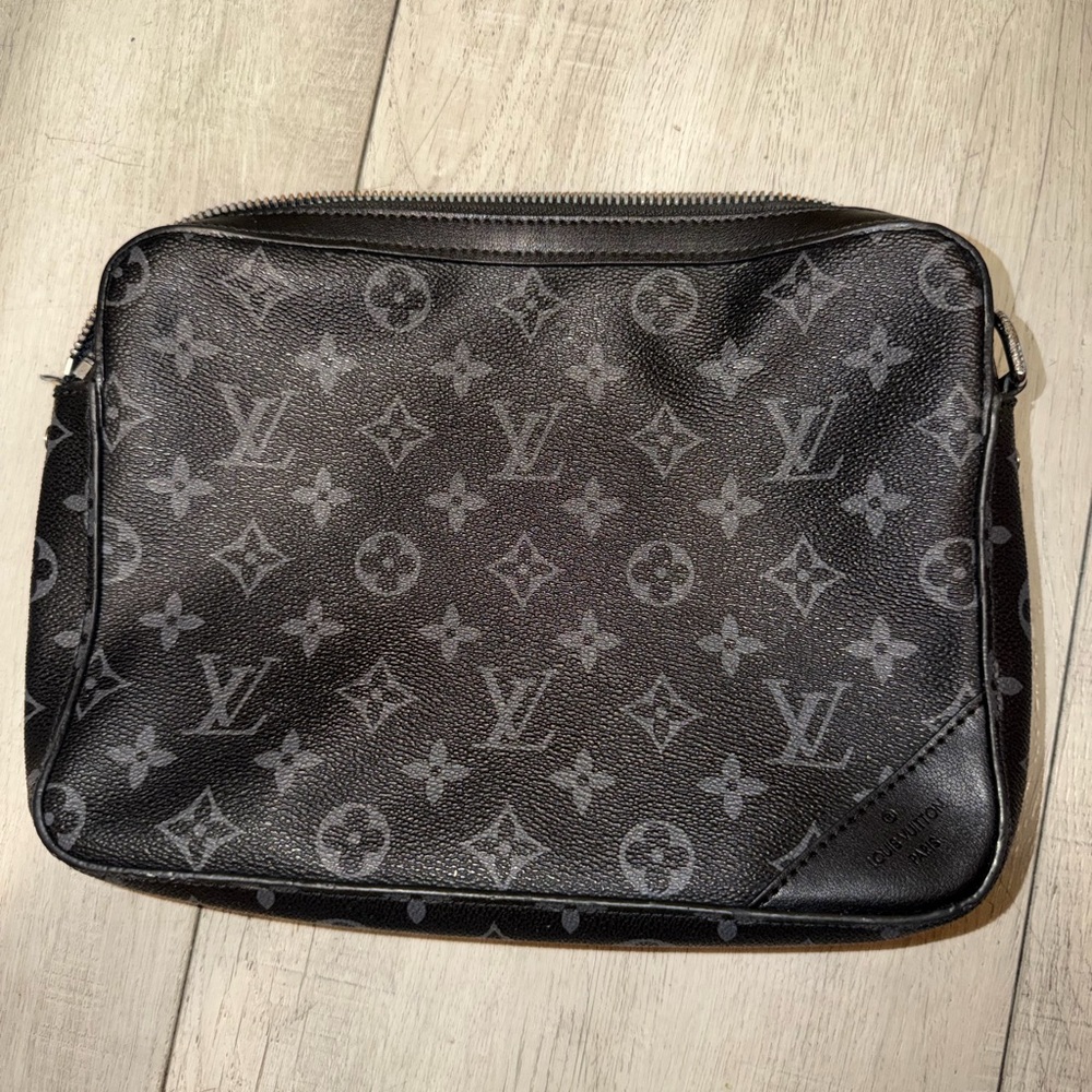 Louis Vuitton Men's Black Monogram Laptop Bag‎ no strap